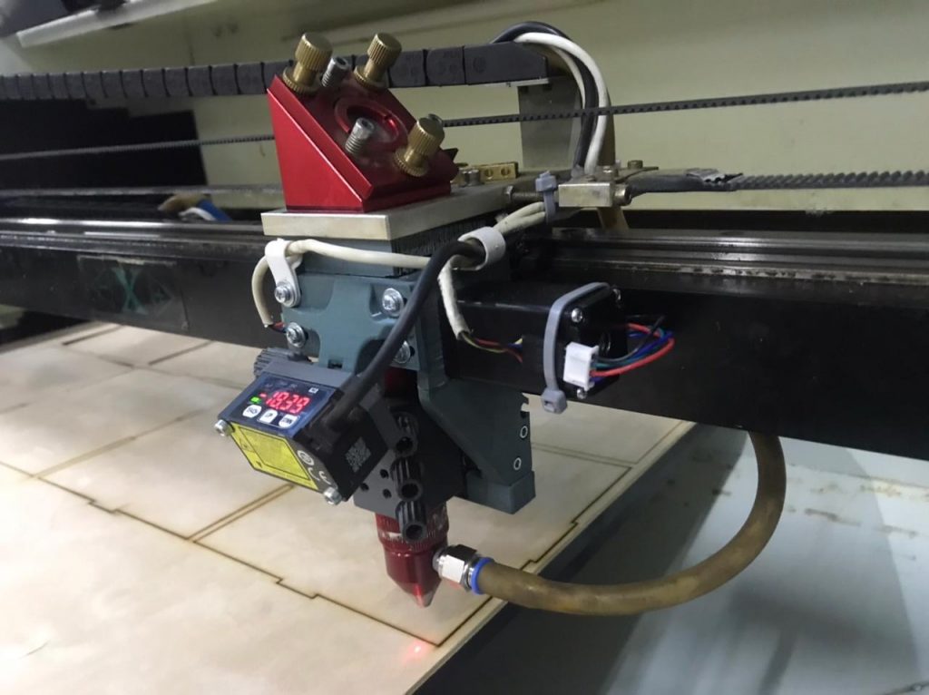 Autofocus for co2 laser cutter machine